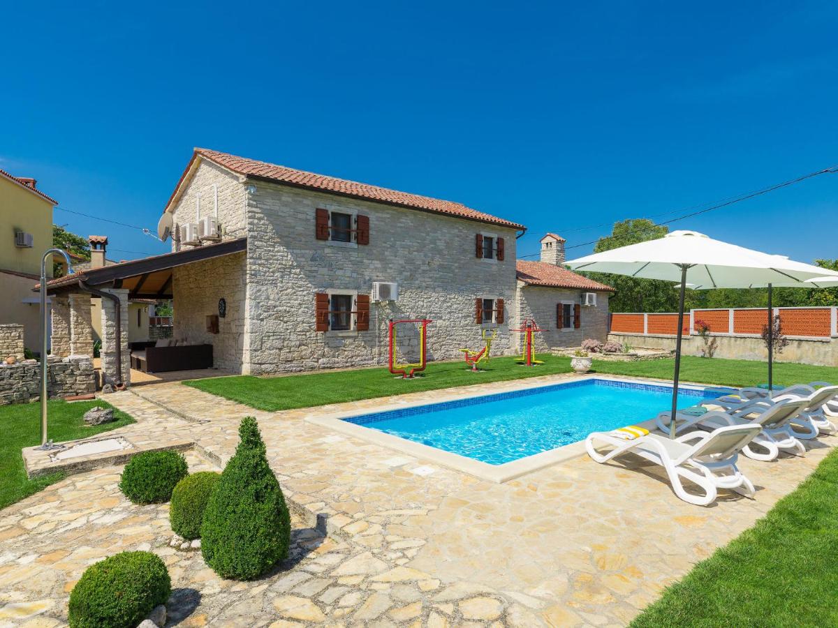 B&B Žminj - Holiday Home Bozac - ROJ417 by Interhome - Bed and Breakfast Žminj