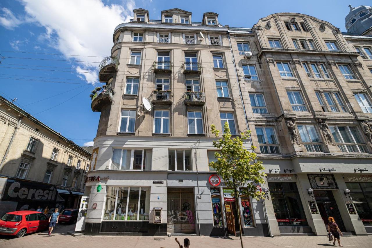 3 Room Apartments on Galytska - B&B