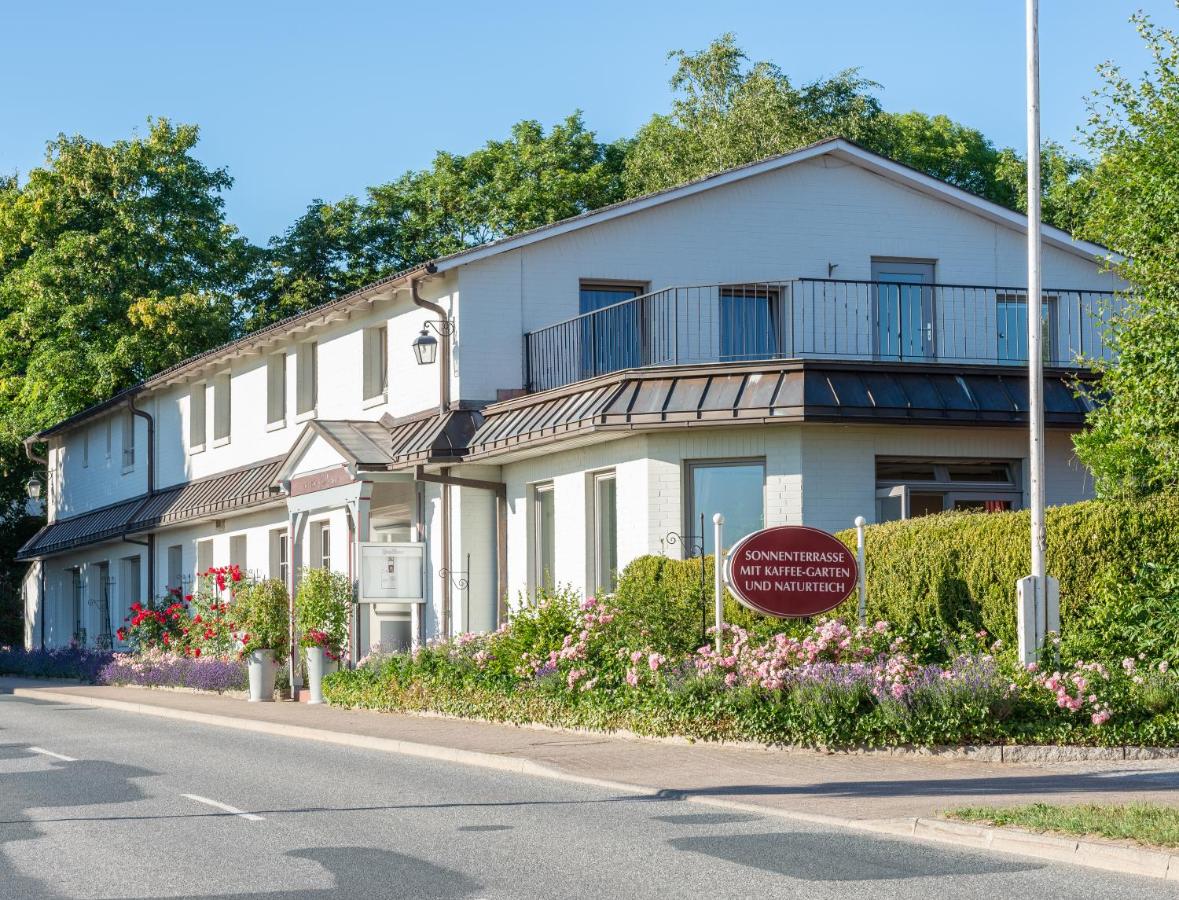 Landhaus Schulze-Hamann - Hotel garni - - Bed and Breakfast