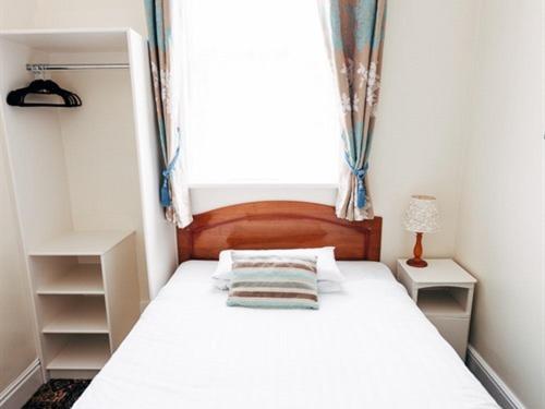 Single Room with Shower