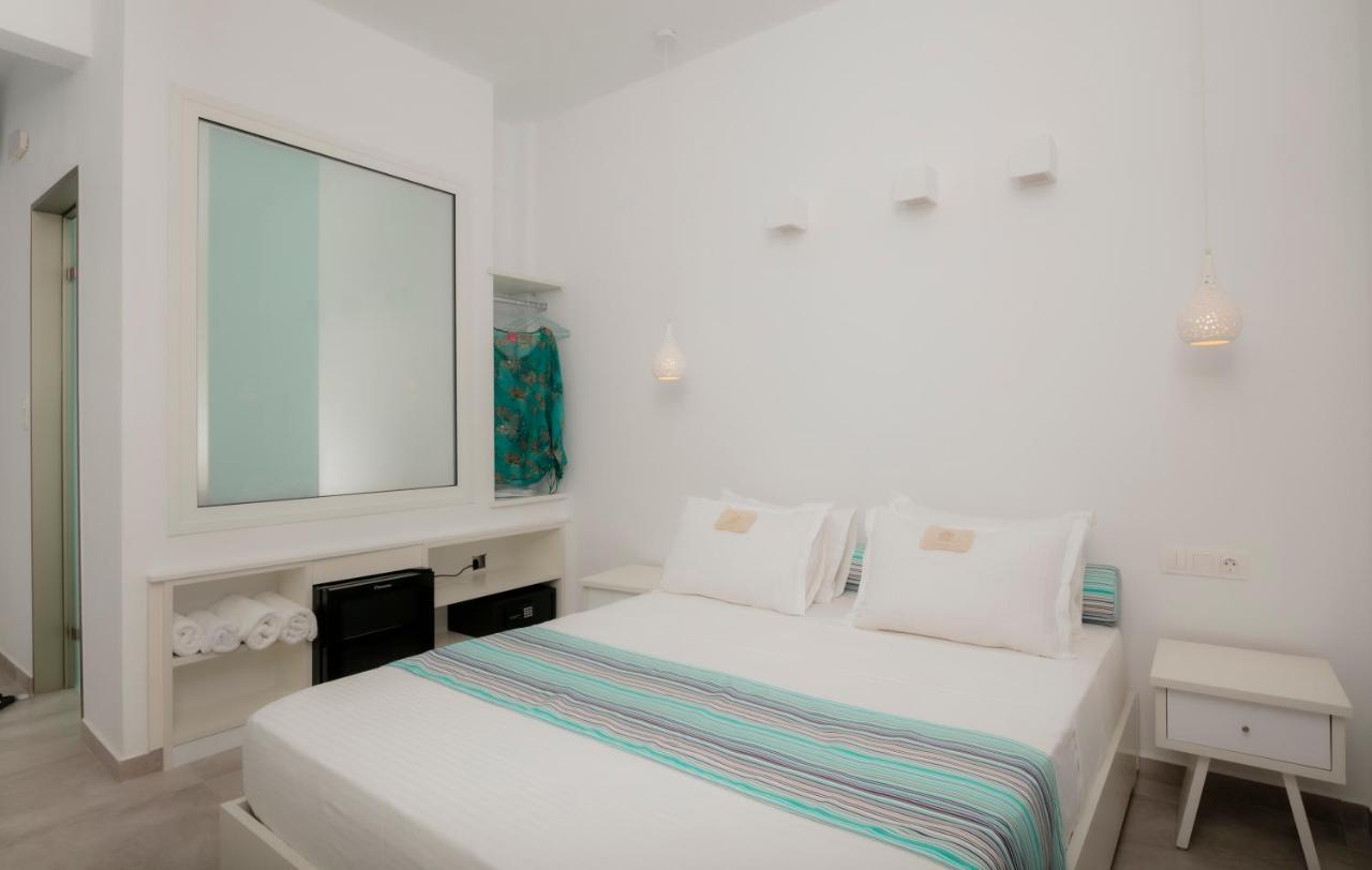 Doppelzimmer mit Balkon und Meerblick