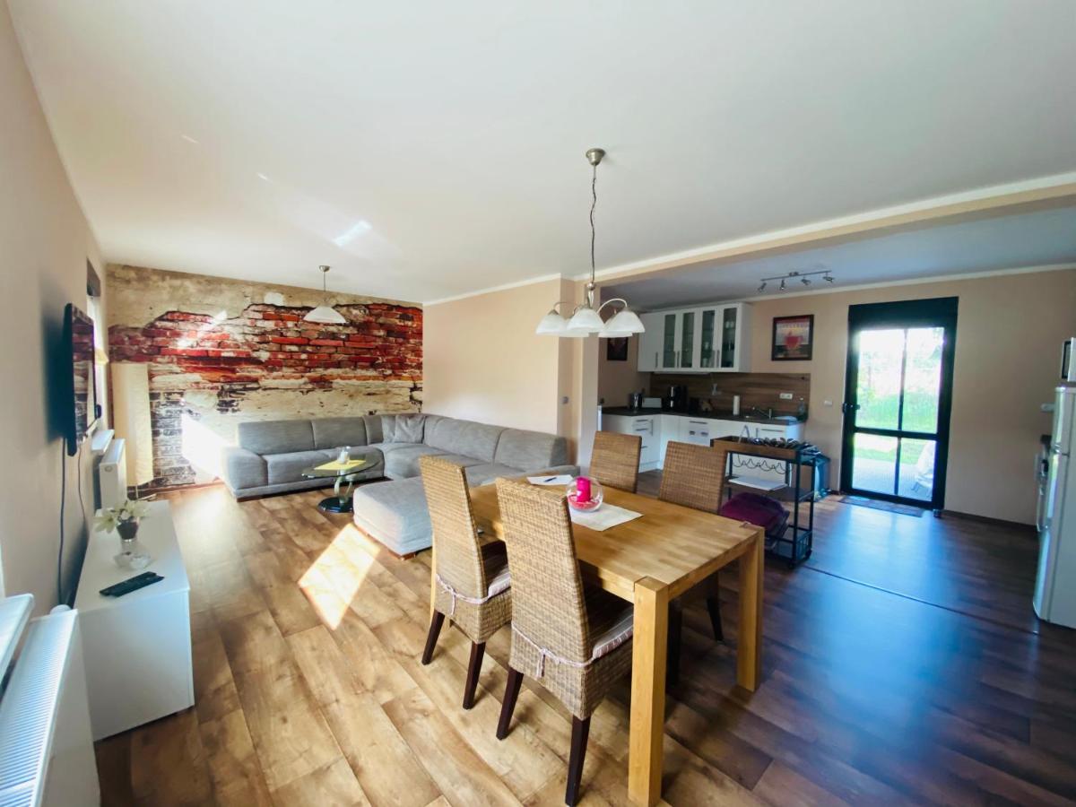 Großzügiges Ferienhaus am Senftenberger See mit 2 Terrassen - B&B Senftenberg