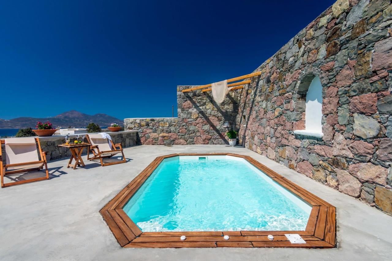 B&B Adámas - Petra Residence Mini Pool Spa - Bed and Breakfast Adámas