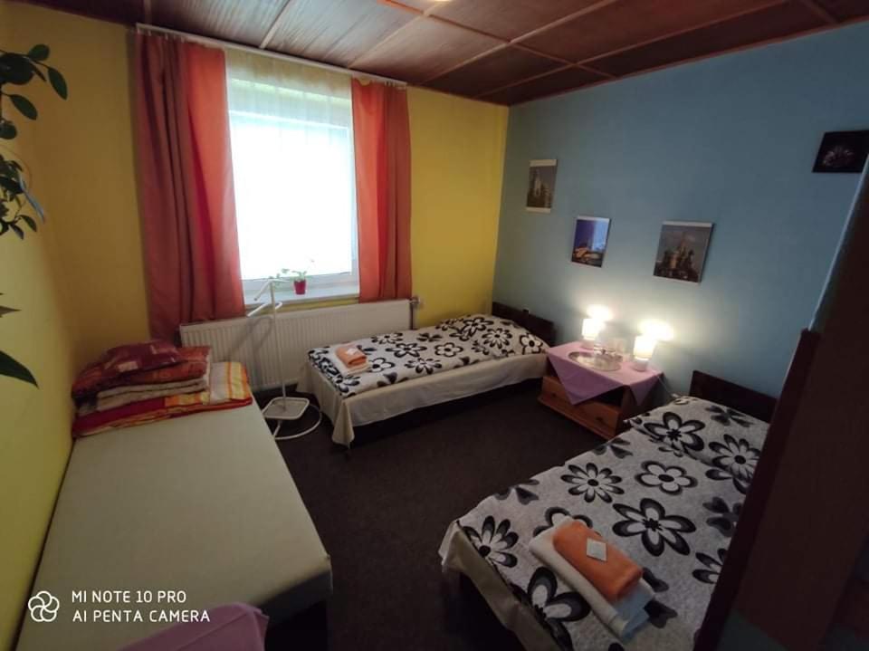 Camera Matrimoniale/Doppia con Letti Singoli