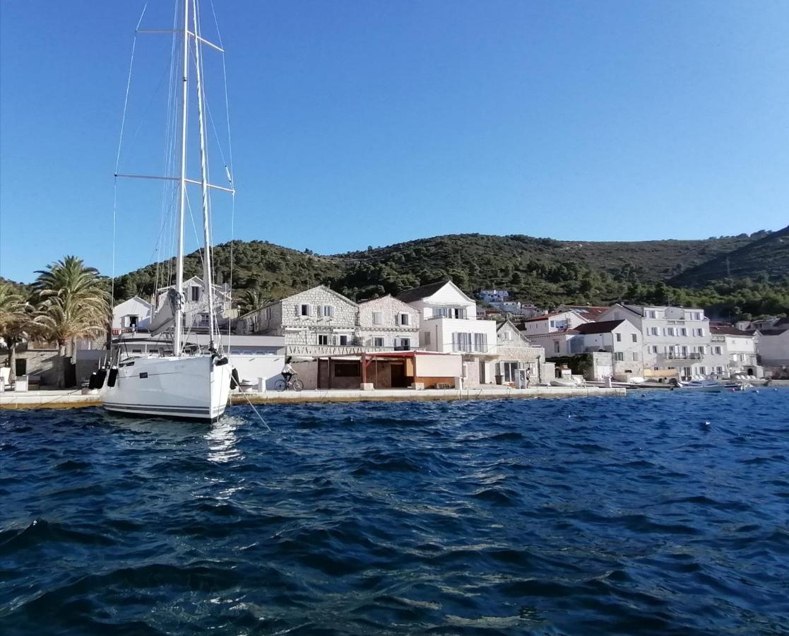 Studio apartman u renesansnoj vili - B&B Vis