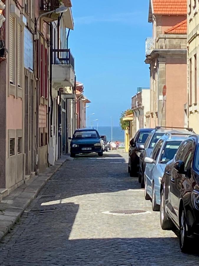 Porto.Leça - Studios and Apts (Apt D) - B&B