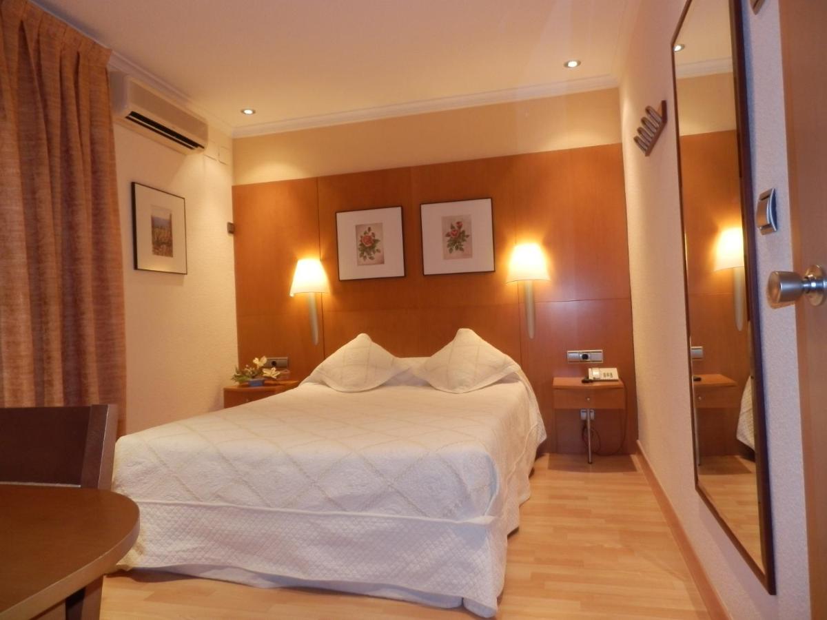 B&B Villena - Hotel Restaurante Salvadora - Bed and Breakfast Villena