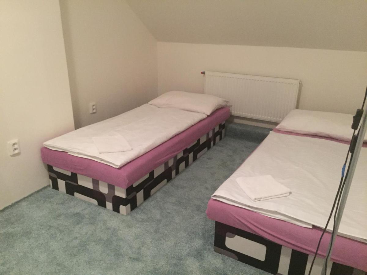 Twin Room with Shared Bathroom