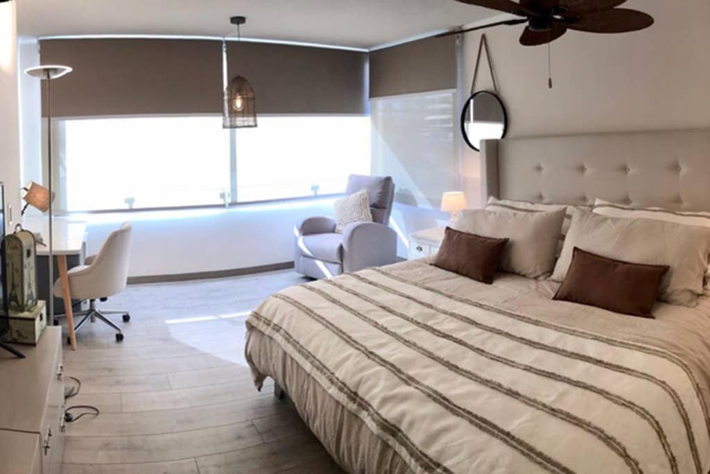 Precioso departamento en Los Dominicos - B&B