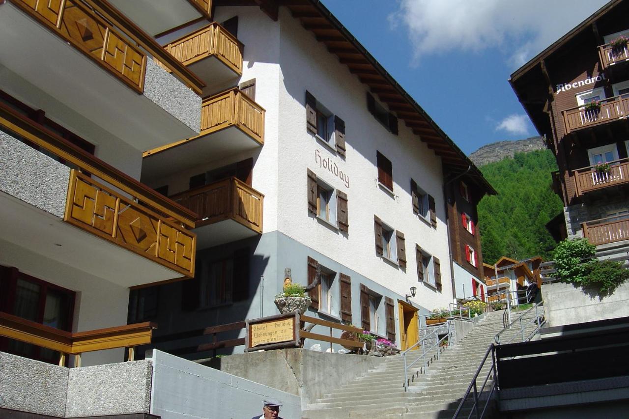 B&B Saas-Fee - Apartmenthaus Holiday - Bed and Breakfast Saas-Fee