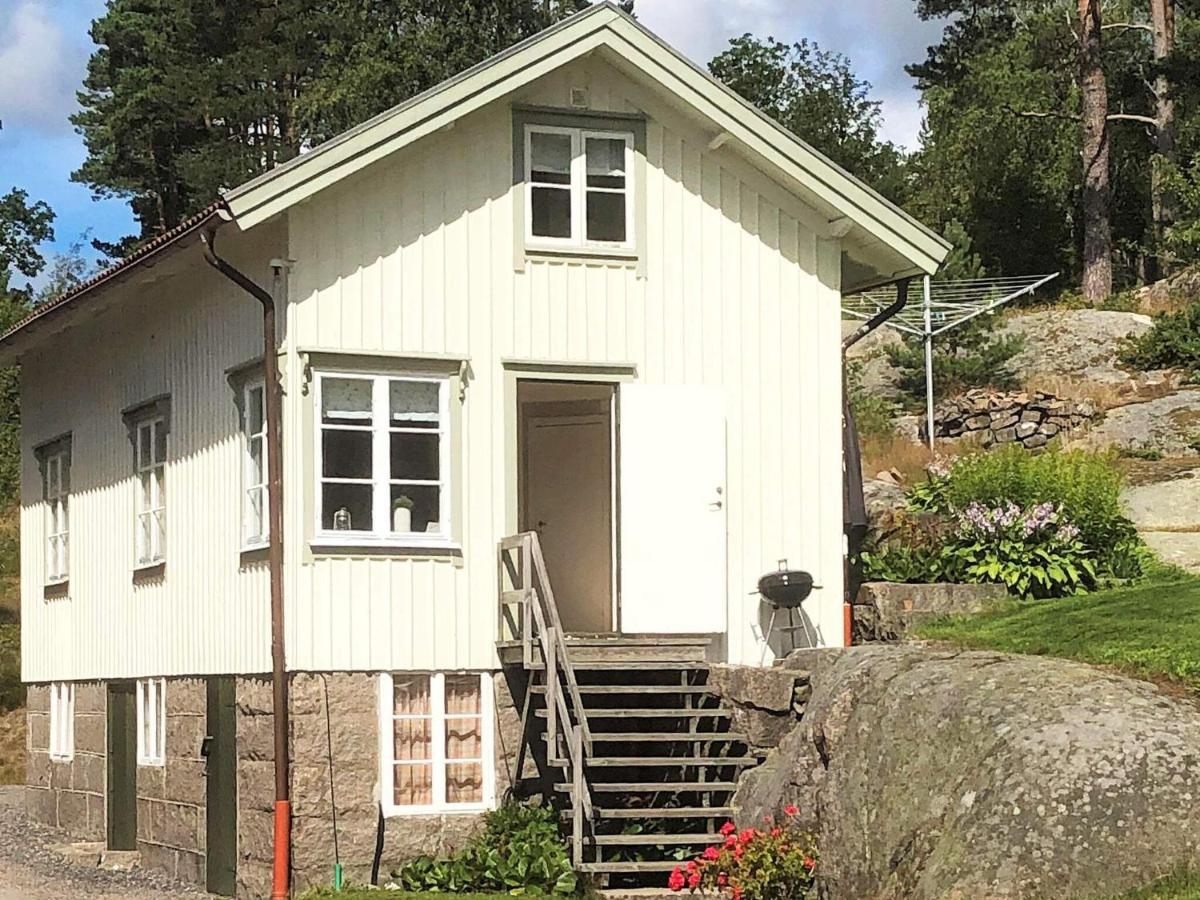 B&B Hovenäset - Three-Bedroom Holiday home in Kungshamn 1 - Bed and Breakfast Hovenäset