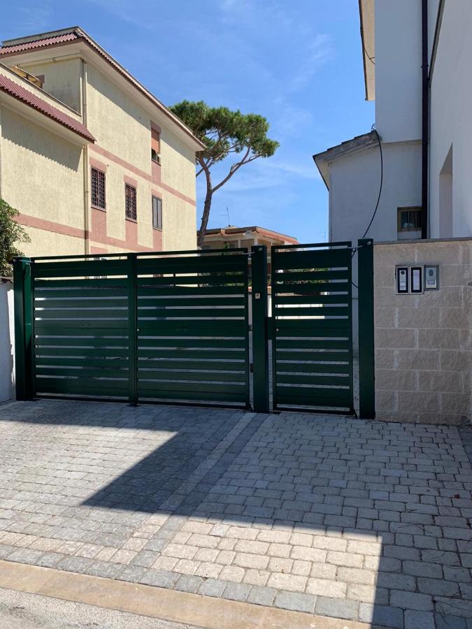 Surf and Windsurfer House Anzio - B&B