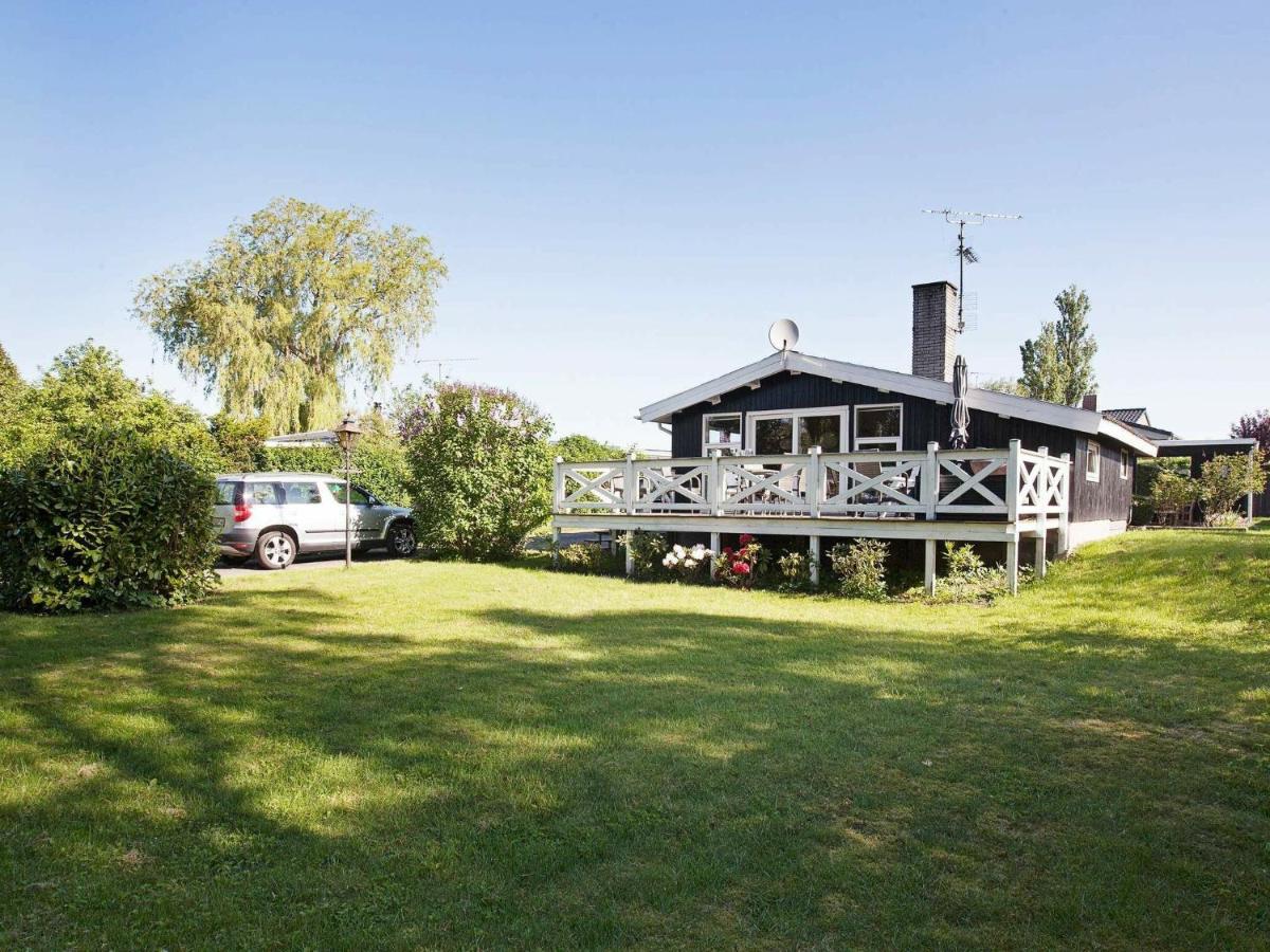 B&B Strøby - 6 person holiday home in Str by - Bed and Breakfast Strøby