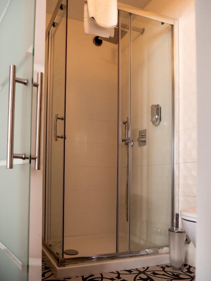 Tweepersoonskamer met 2 Aparte Bedden