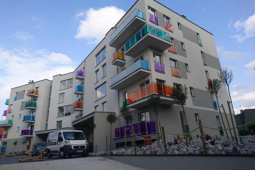 Komfortowy Nowoczesny Apartament Kustronia z Garażem Balkonem Wanną - Ferienwohnung Bielitz-Biala