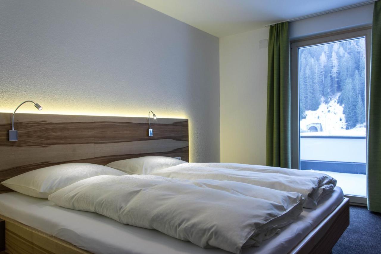 Appartamento con 2 Camere da Letto e Balcone (2-4 Adulti)