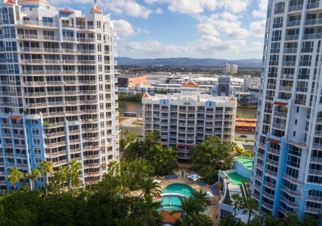 Location Location Location - Broadbeach :) - B&B
