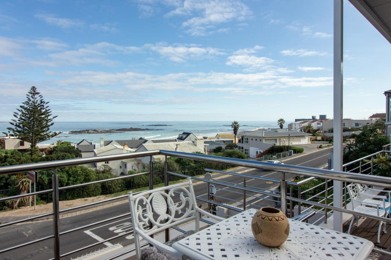 Deluxe Double Room with Sea View - Upper Level