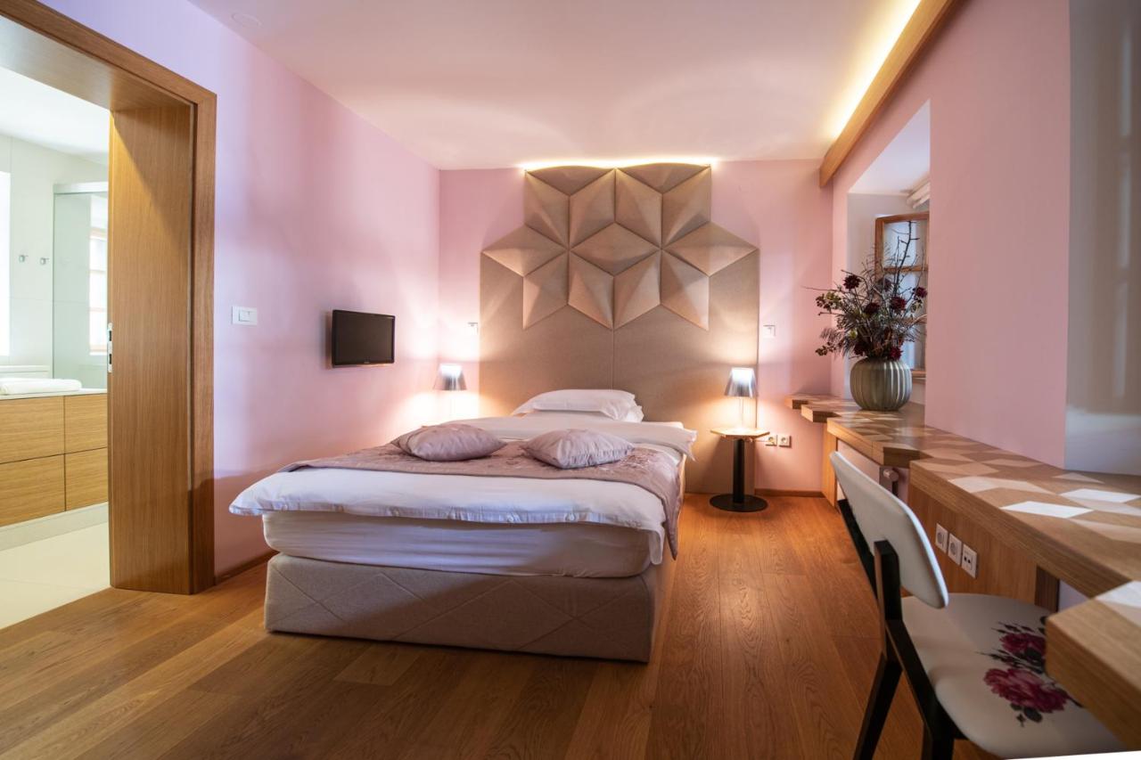 Deluxe Doppel-/Zweibettzimmer