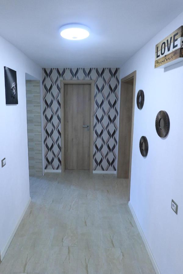 NIKAS APARTMENT - B&B Sibiu