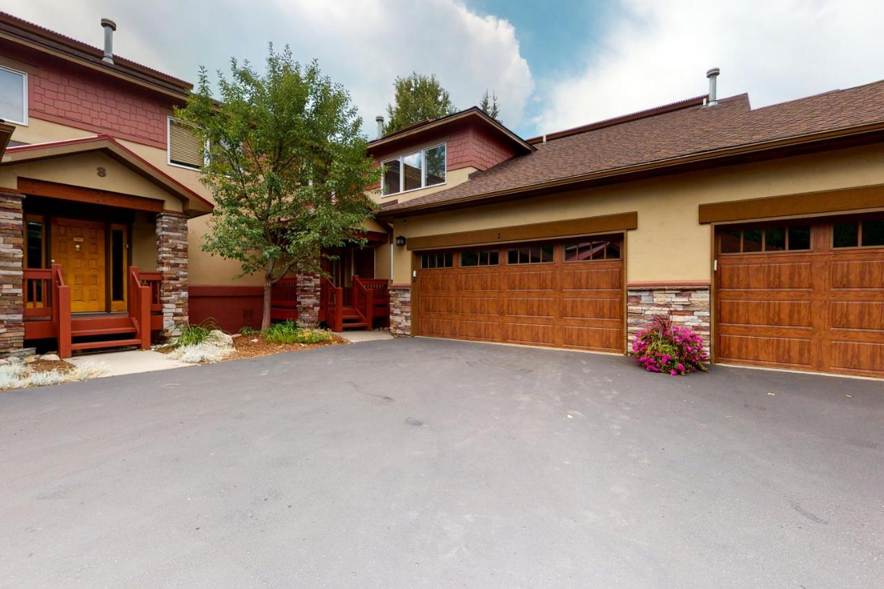 Cascades Townhomes by Steamboat Resorts - B&B