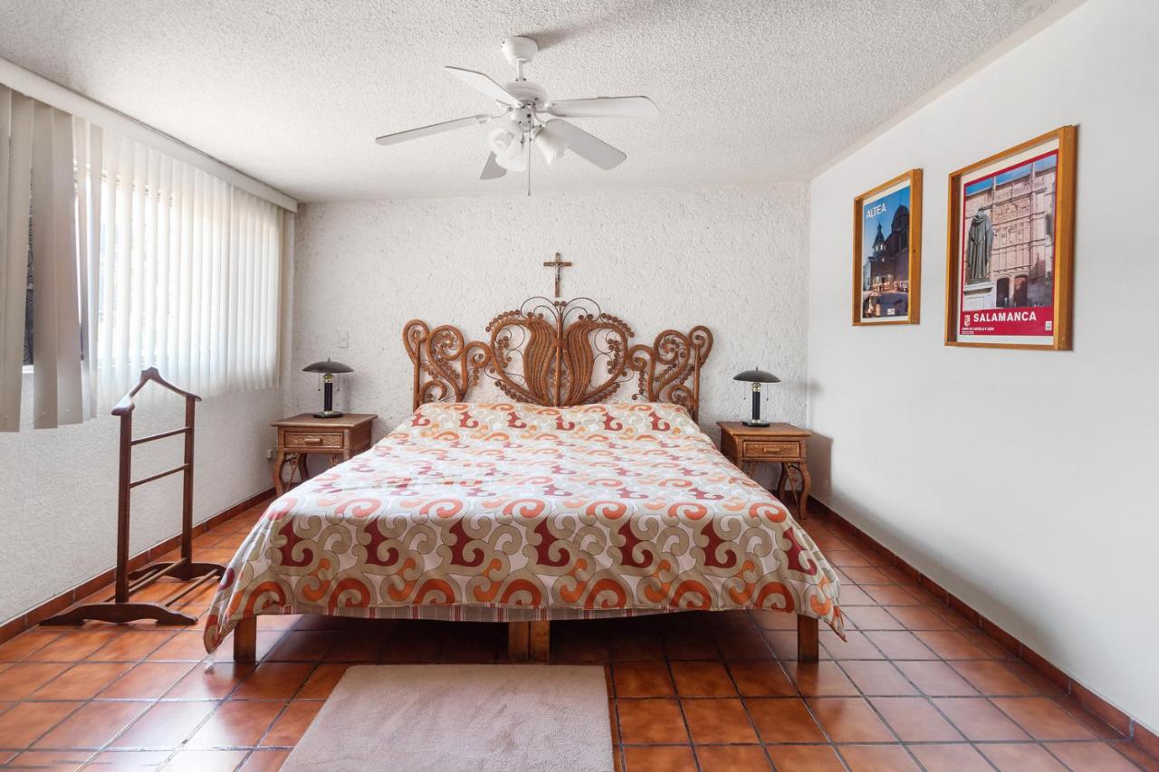 Suite Amueblada Los Arcos Av B Quintana 102B 1 Recámara - B&B Querétaro City