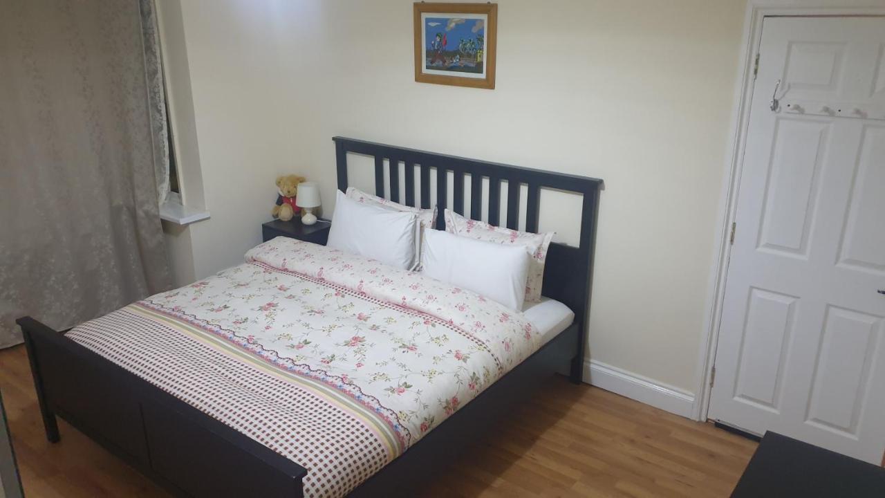 B&B London - Guess bungalow wembley - Bed and Breakfast London