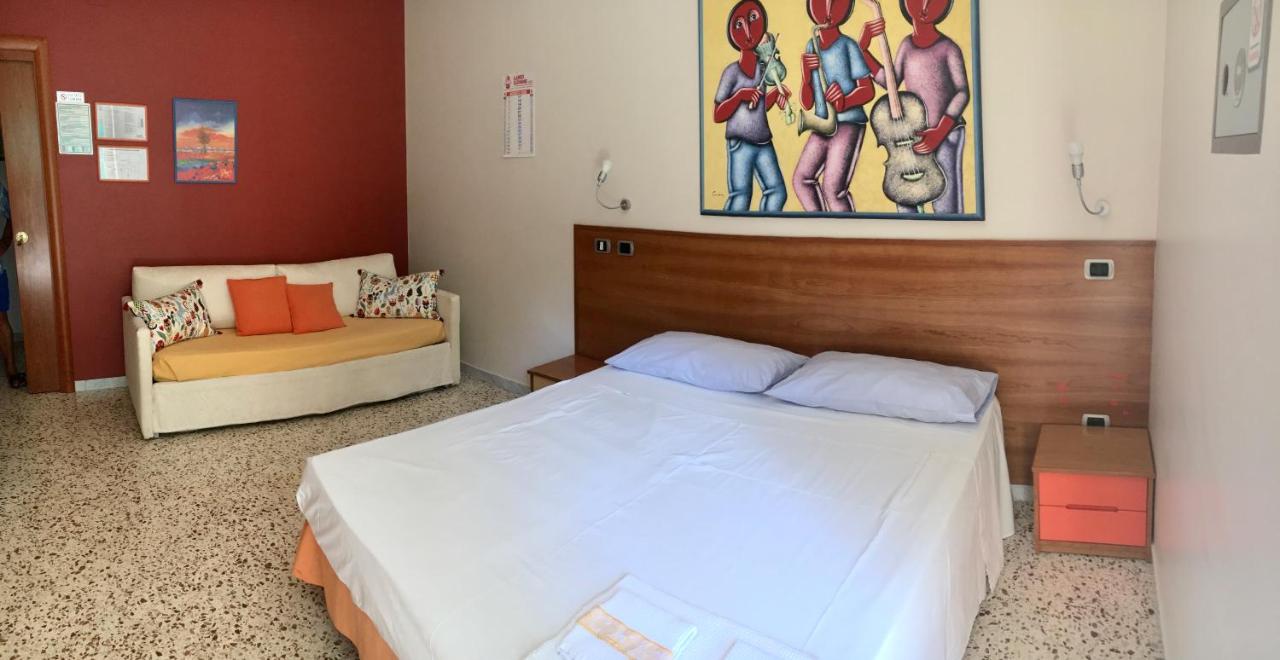 Chambre Triple avec Salle de Bains Commune