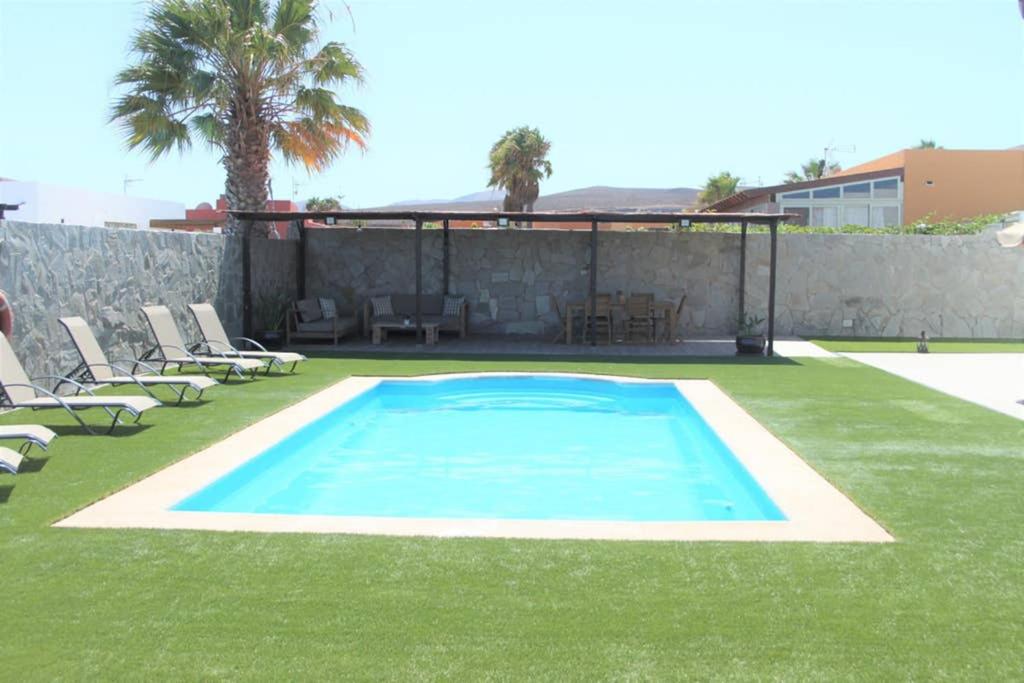 B&B Caleta de Fuste - Villa & Golf & Heated Saltwater Pool & Leisure & WIFI - Bed and Breakfast Caleta de Fuste