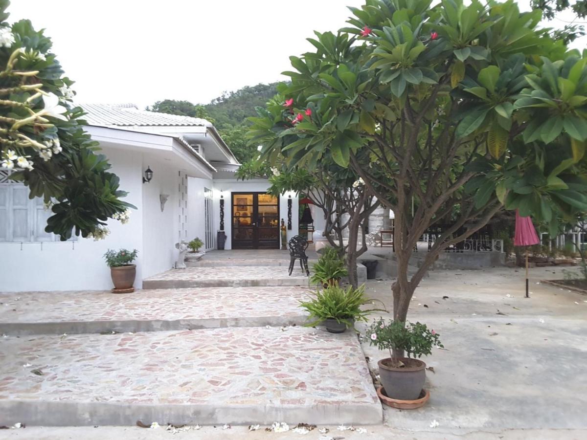 โรสชาเลต์ Rose Chalet - Ferienwohnung Kanchanaburi