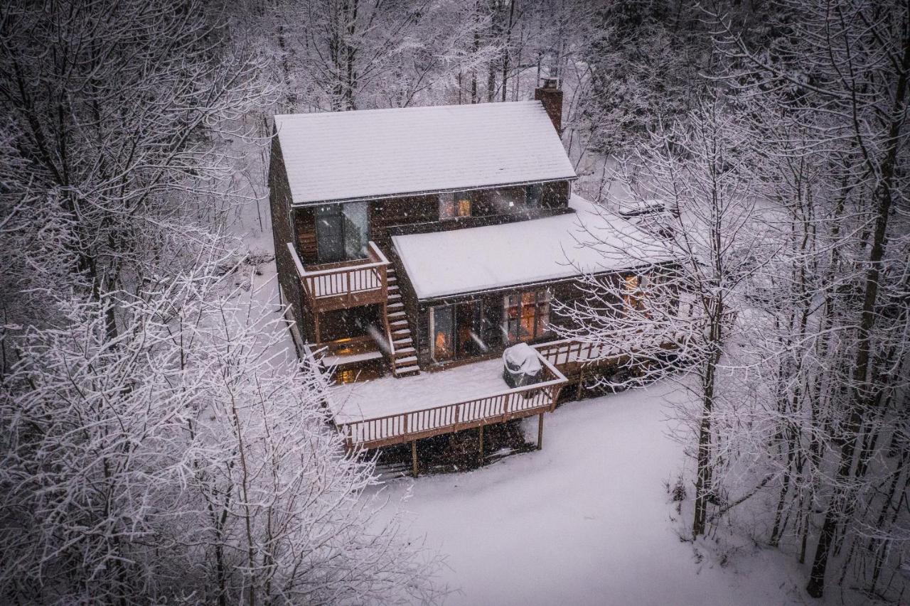 Quaint Stowe Cabin - B&B