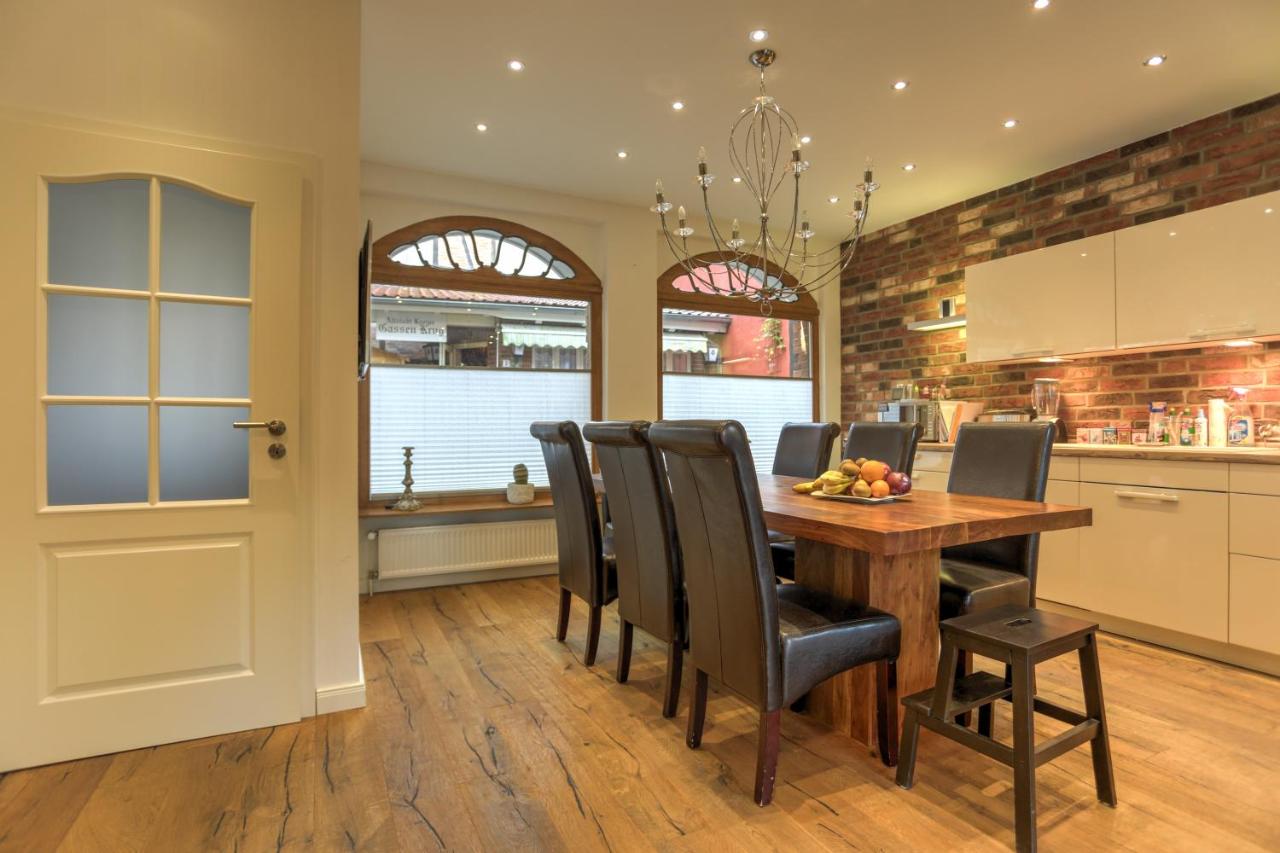 Stadtjuwel Schwerin Luxus Ferienhaus in der Altstadt - B&B Schwerin