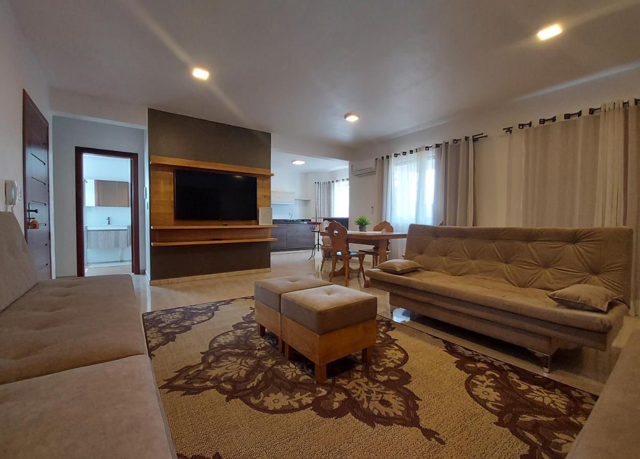 Apartamento con balcón