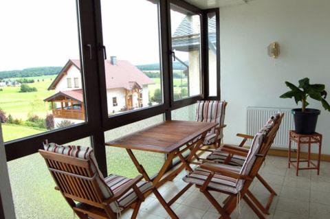 Ferienhaus - Vakantiehuis, Ferienwohnung, 100 qm, Rollmann, 54578 Nohn, Eifel- Nürburgring - Ferienwohnung Nohn