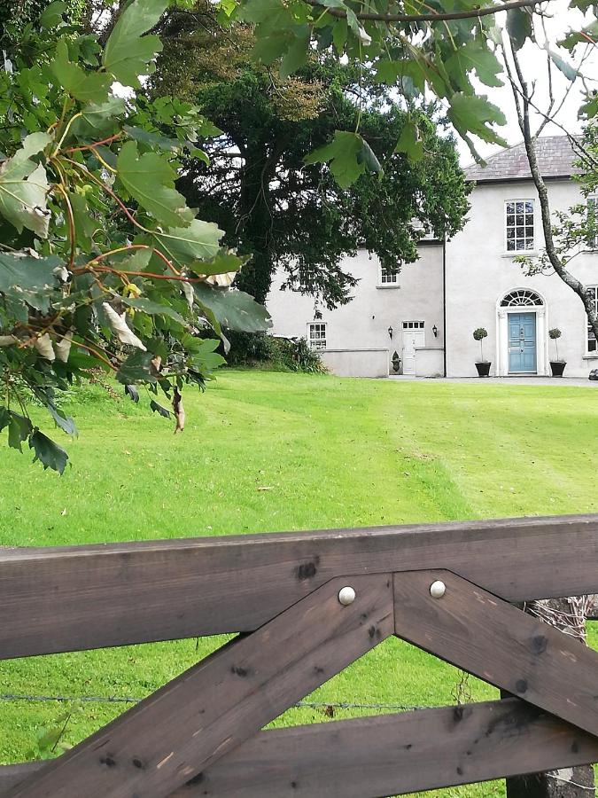 B&B Midleton - Next door at Broomfield House - Bed and Breakfast Midleton