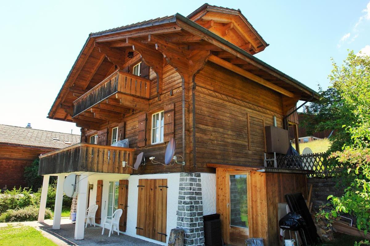 B&B Gstaad - Chalet Mutzli - Bed and Breakfast Gstaad