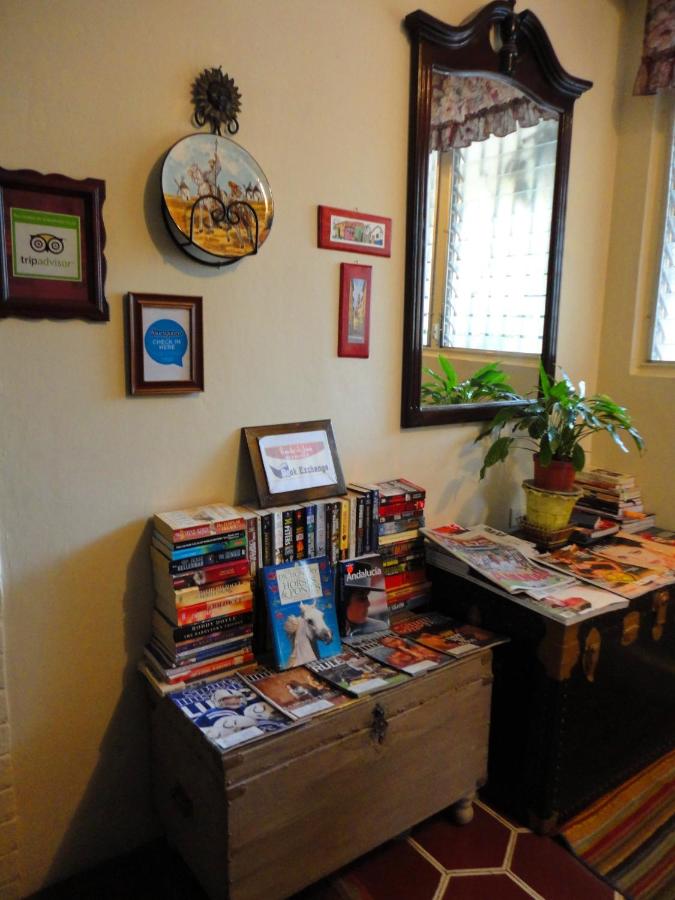 Double or Twin Room with Private Bathroom