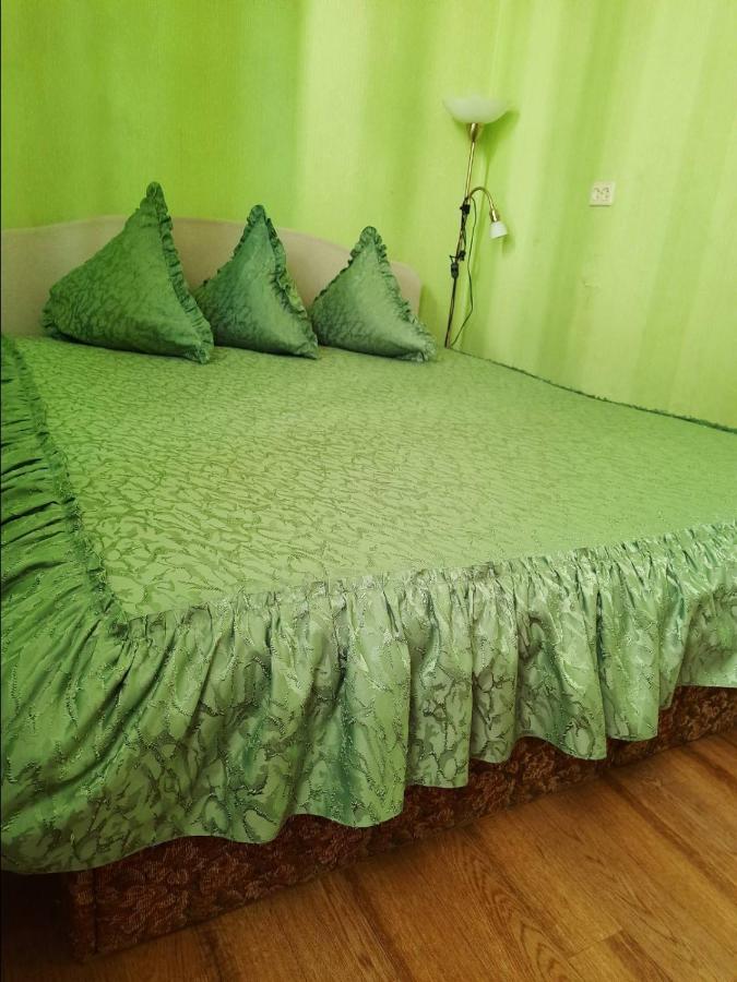 B&B Chernihiv - Квартира рядом с парком Б. Хмельницкого (центр) из первых рук - Bed and Breakfast Chernihiv