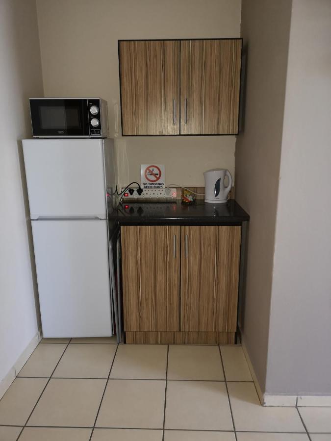 Twin Room with Shower