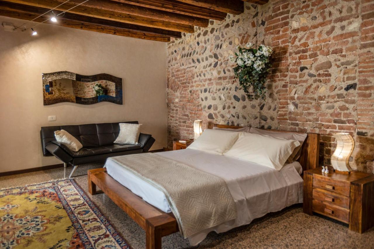 B&B Verona - La Bella Verona Wine Suite - Bed and Breakfast Verona