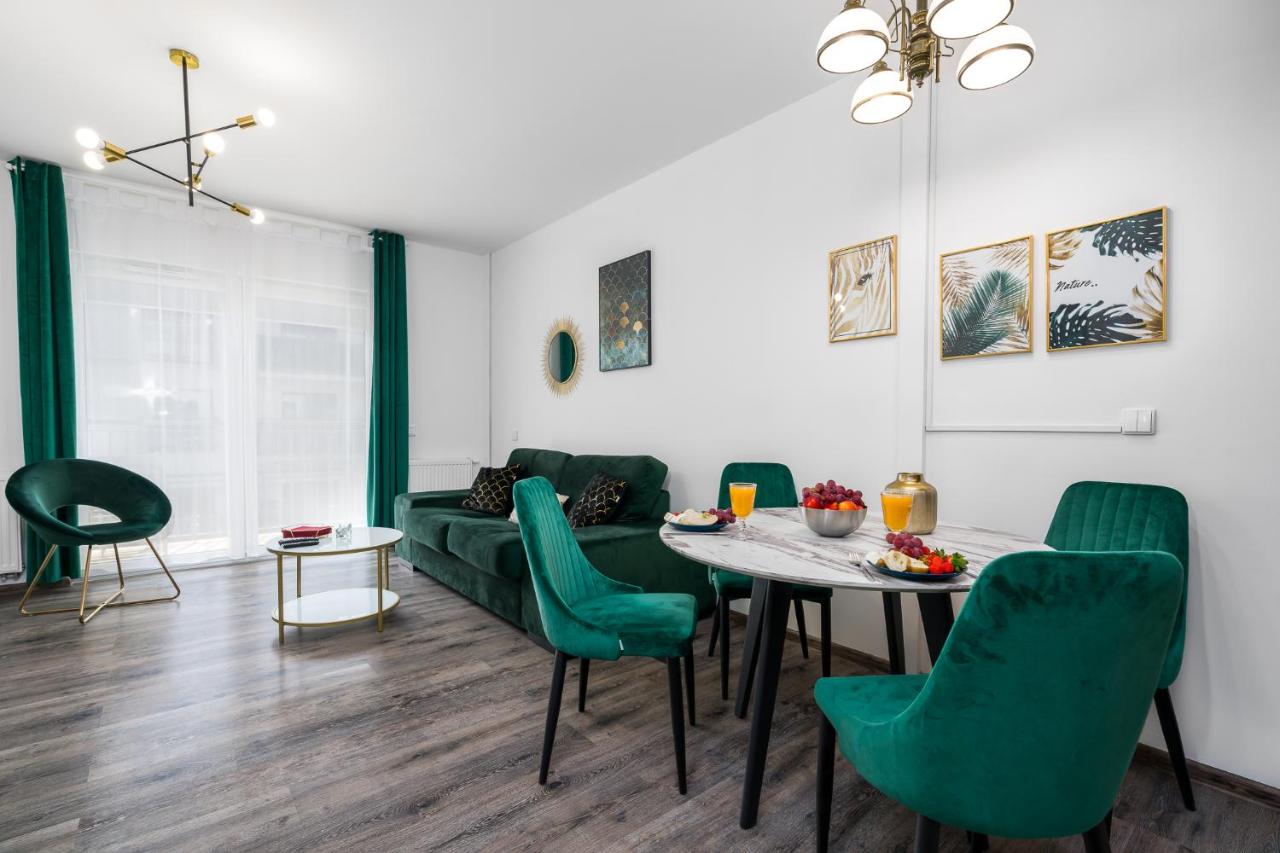 B&B Poznan - Sleepway Apartments- Garbary 100-46 - Bed and Breakfast Poznan