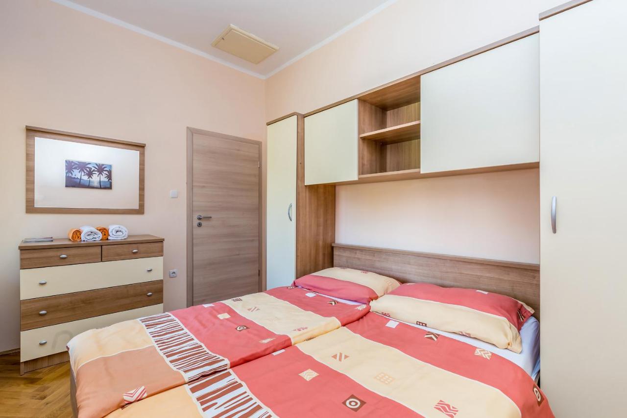 Appartamento con 2 Camere da Letto