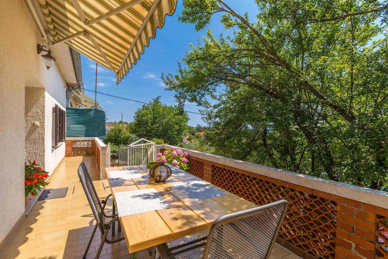 Apartments Krc - B&B