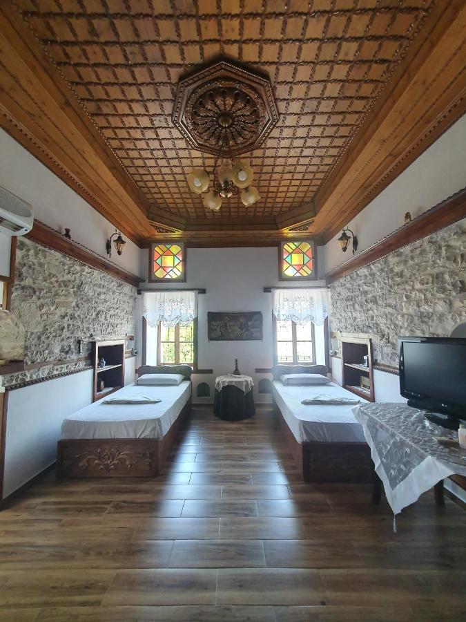 B&B Gjirokastra - RIVA Guest House - Bed and Breakfast Gjirokastra