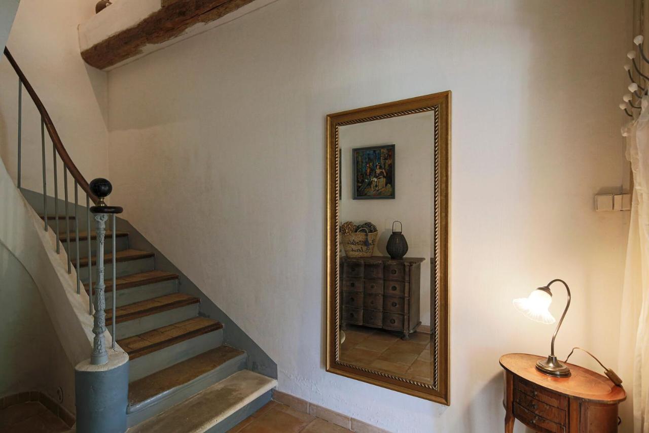 Les volets bleus-Maillane - B&B