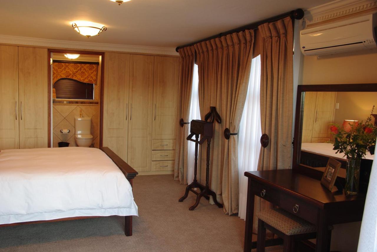 Deluxe Double Room -1
