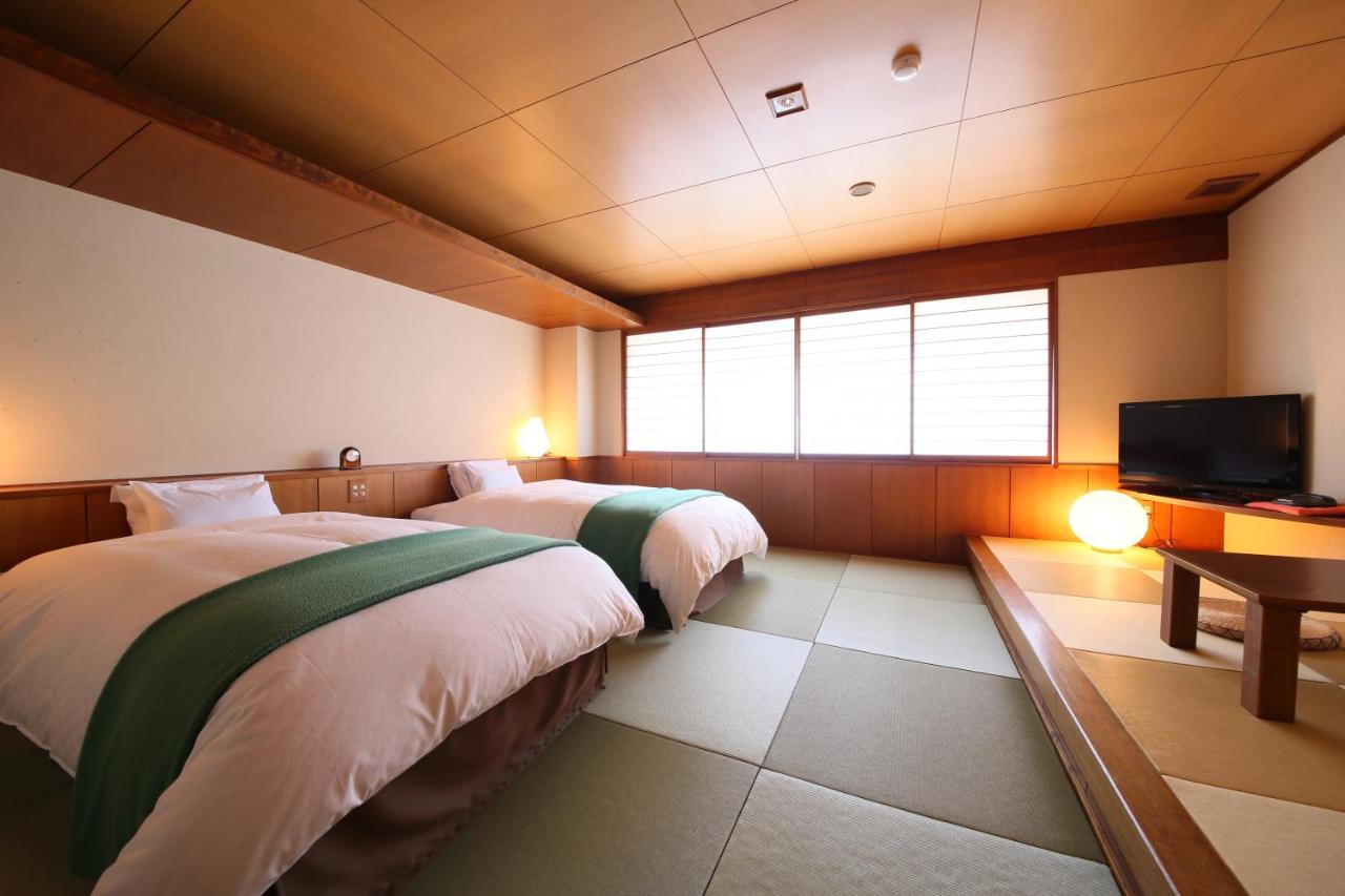 Twin Room with Shower and Tatami Area - Non Smoking