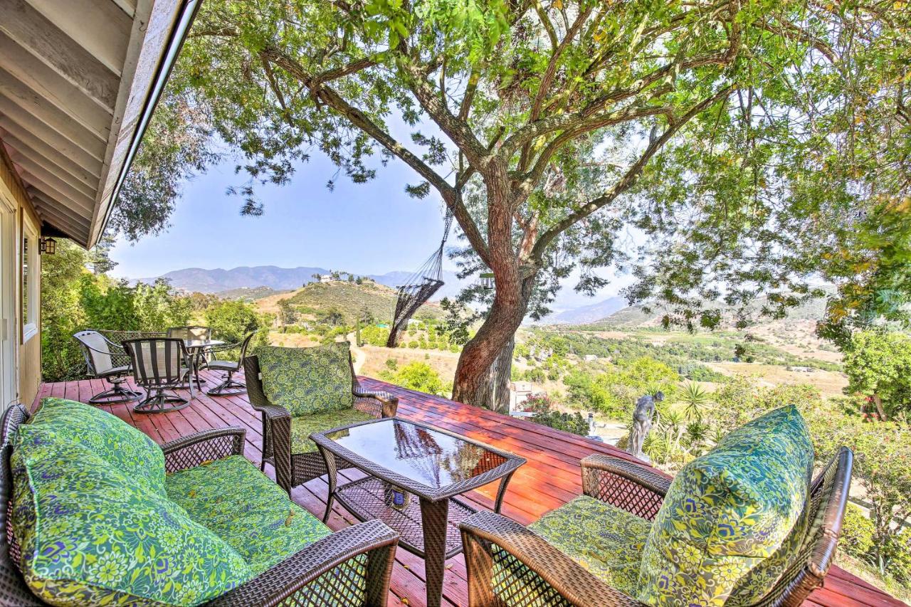 B&B Fallbrook - Hilltop Home in Wine Country with Hot Tub and Views! - Bed and Breakfast Fallbrook