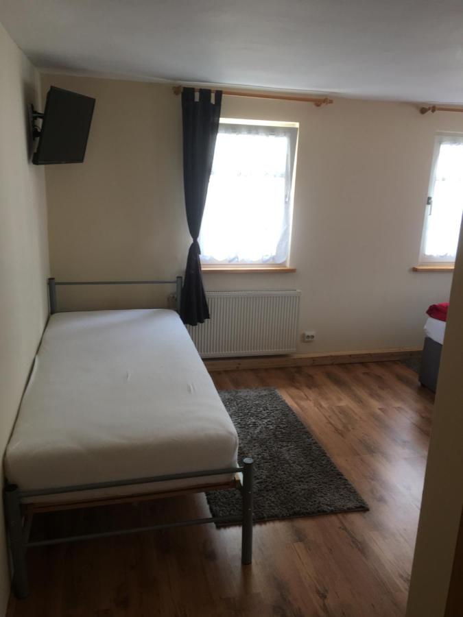 Familienzimmer mit Bad