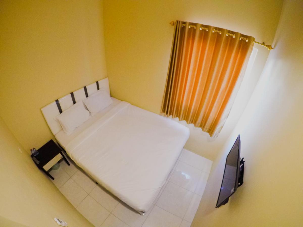 Deluxe Double Room (2 Adults + 1 Child)